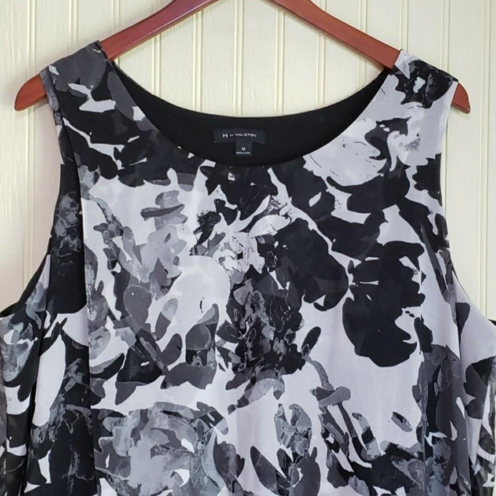 H By Halston Tankâ Top Womens Plus 1X Gray Scoop Neck Sleeveless Floral Tunic